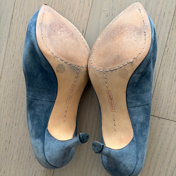 Vince Camuto 'Vivienne' Pointy Toe Pump - Blue / Indigo - Picture 4 of 4